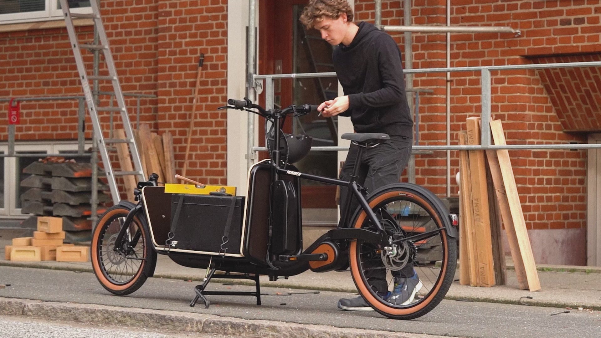Indlæs video: 